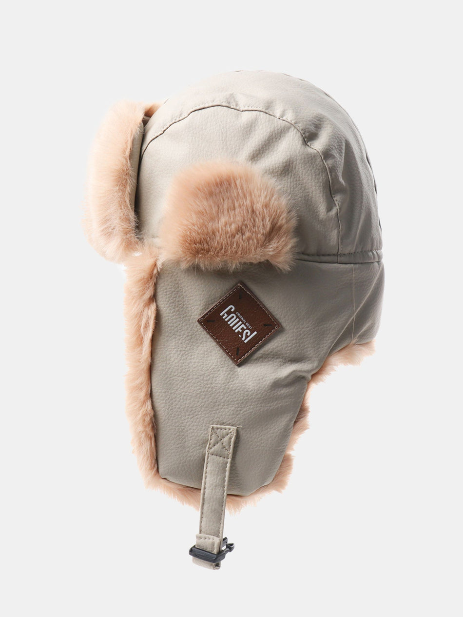 Winterse thermische aviatorpet met oorflappen